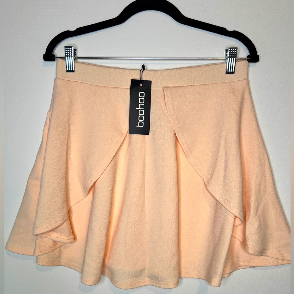 NWT- Flowy Tennis skirt- Boohoo - Picture 1 of 5